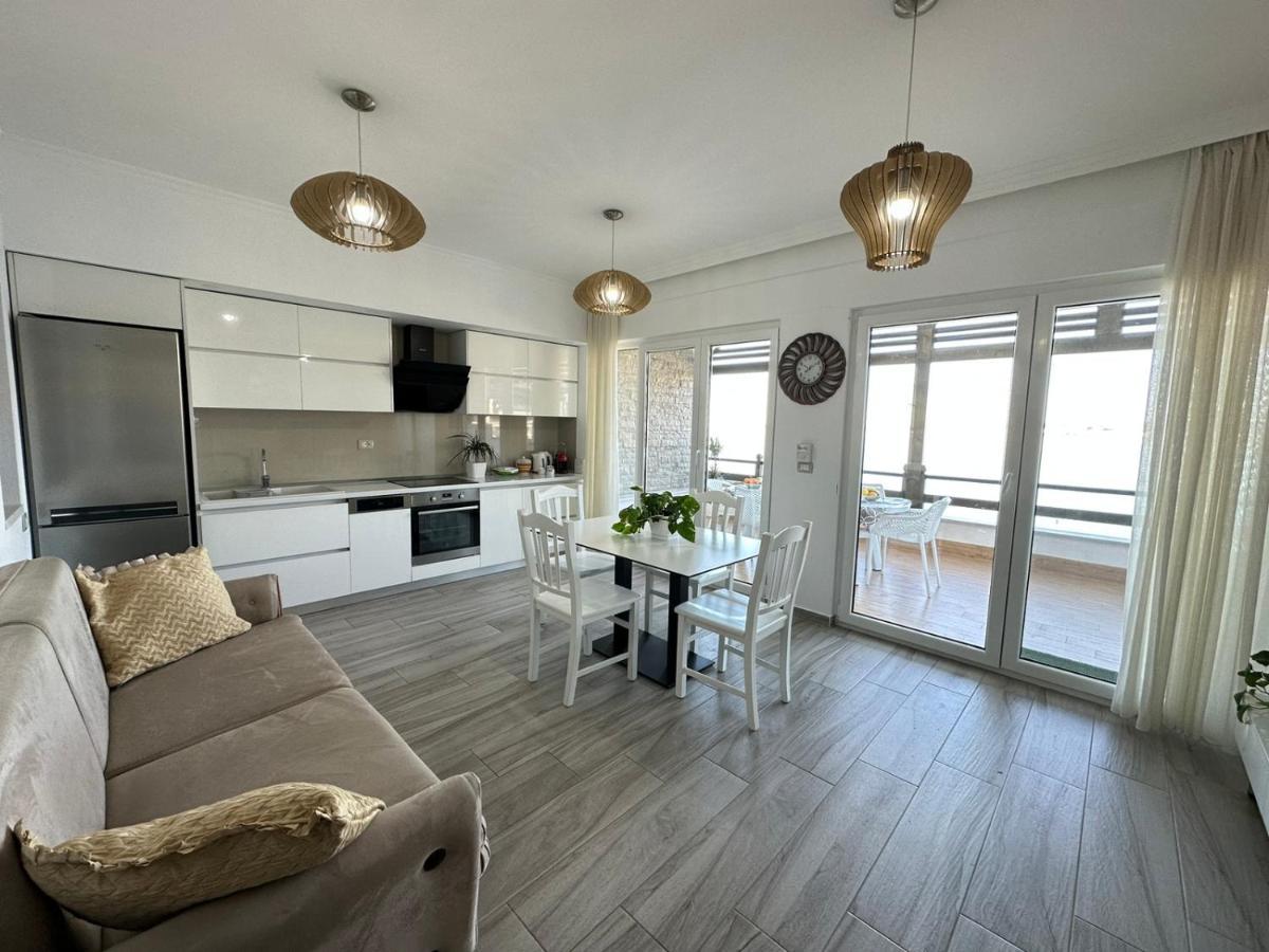 Home Aquamarine & Residence Vlora Kültér fotó