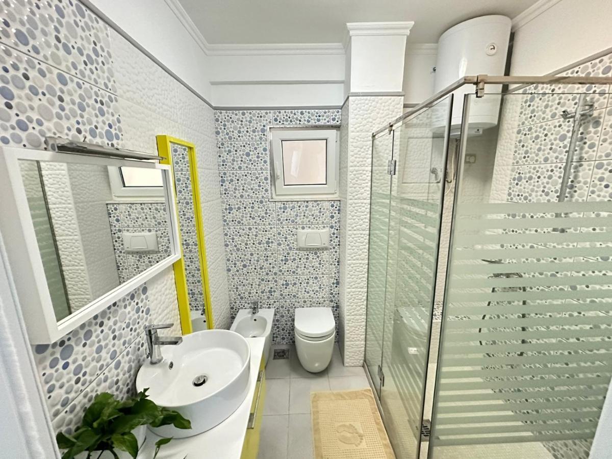 Home Aquamarine & Residence Vlora Kültér fotó