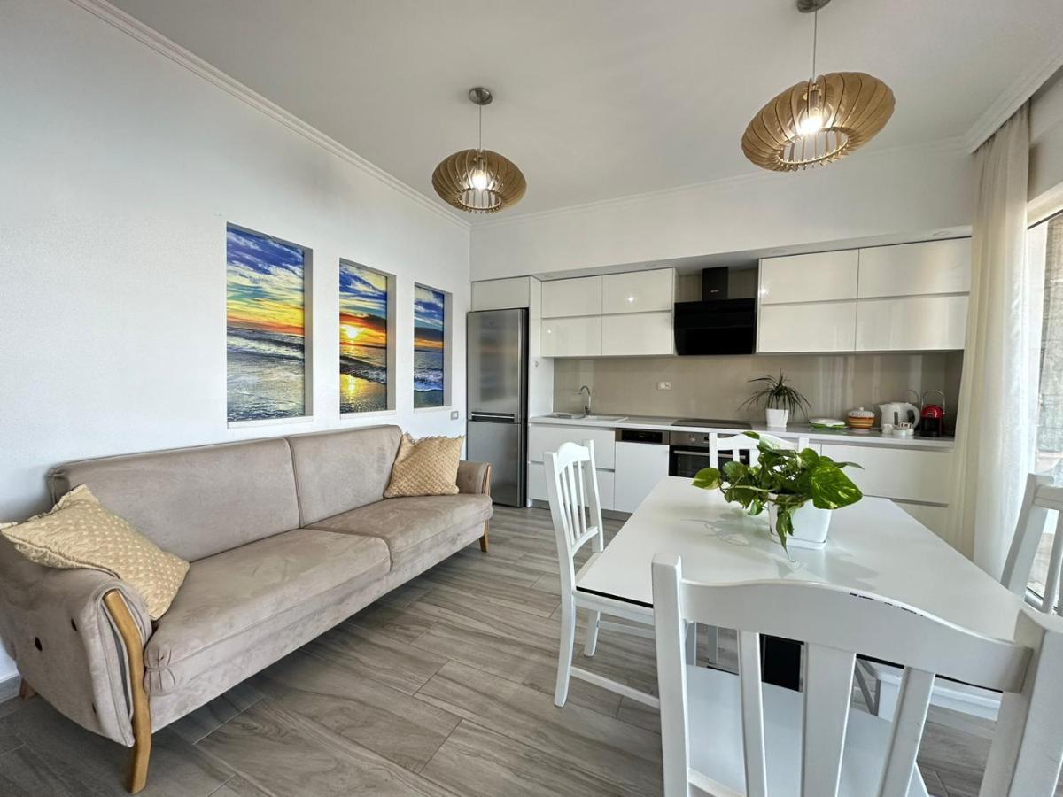 Home Aquamarine & Residence Vlora Kültér fotó