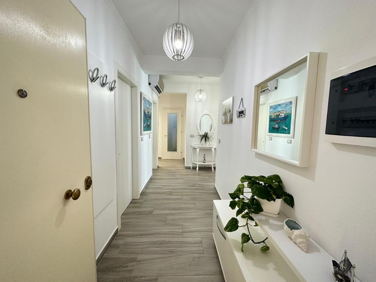 Home Aquamarine & Residence Vlora Kültér fotó